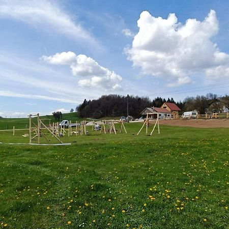 Cowboy'S Land Hotell Visnja Gora Eksteriør bilde