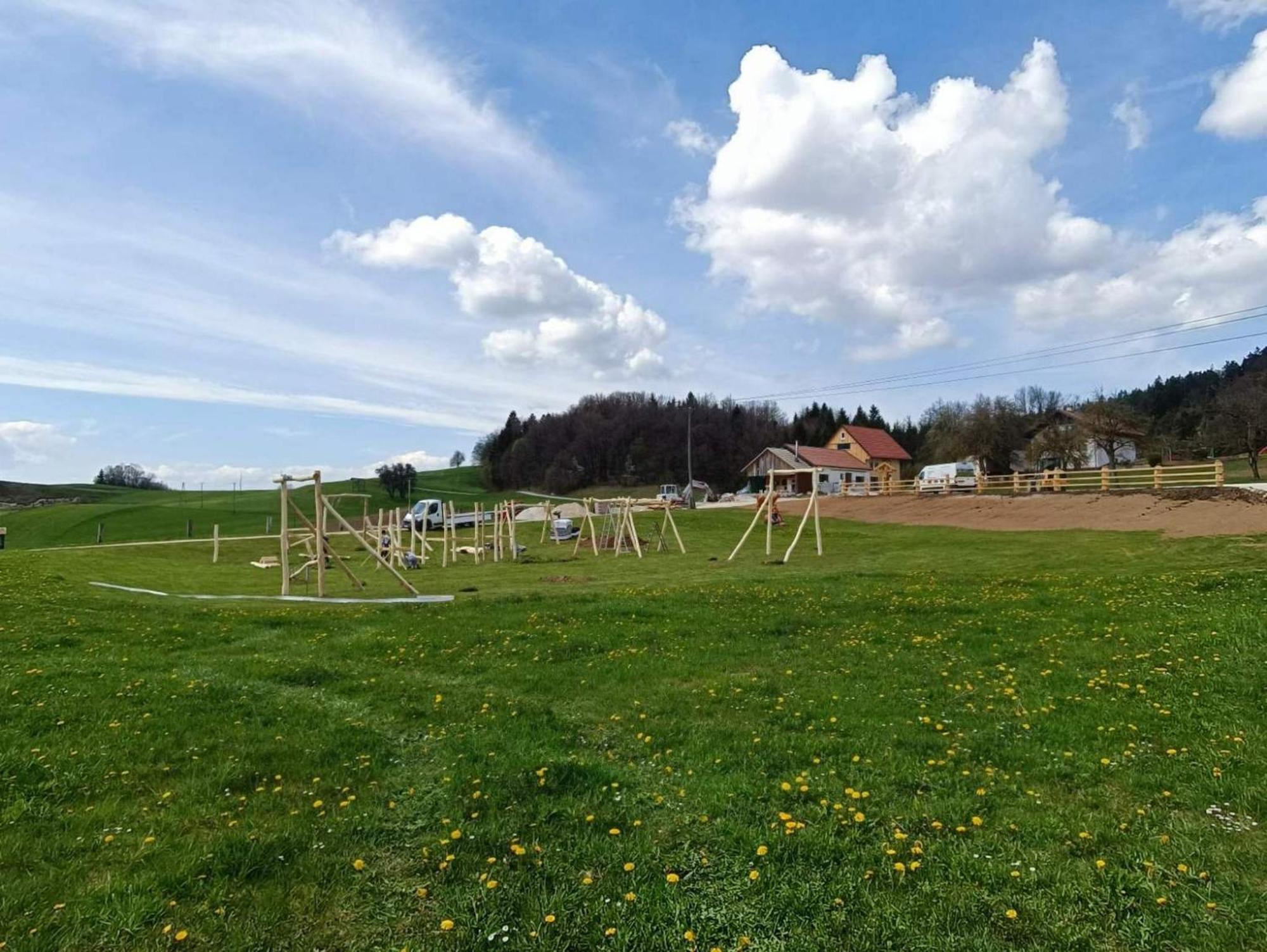 Cowboy'S Land Hotell Visnja Gora Eksteriør bilde